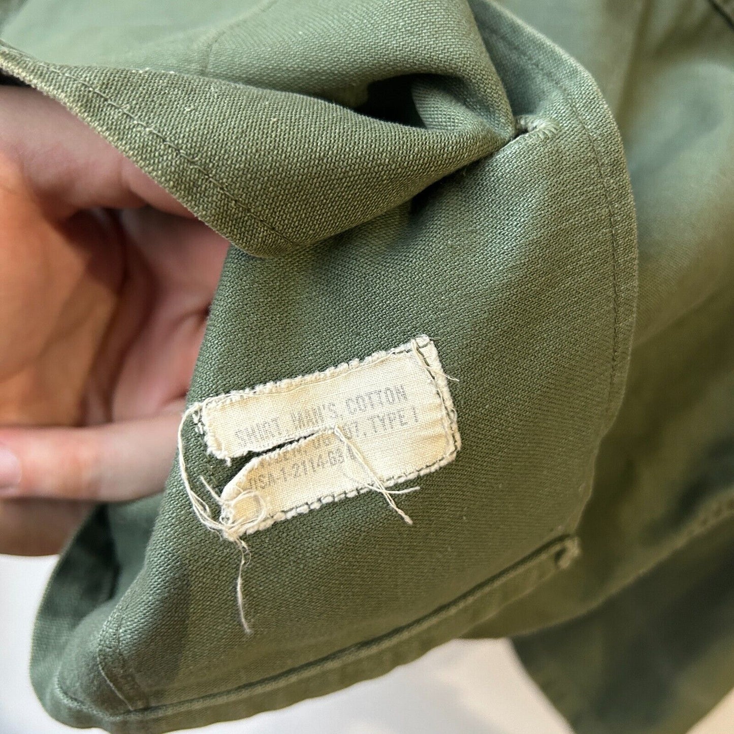 VINTAGE | U.S Army OG 107 Sateen Button Down Shirt sz M