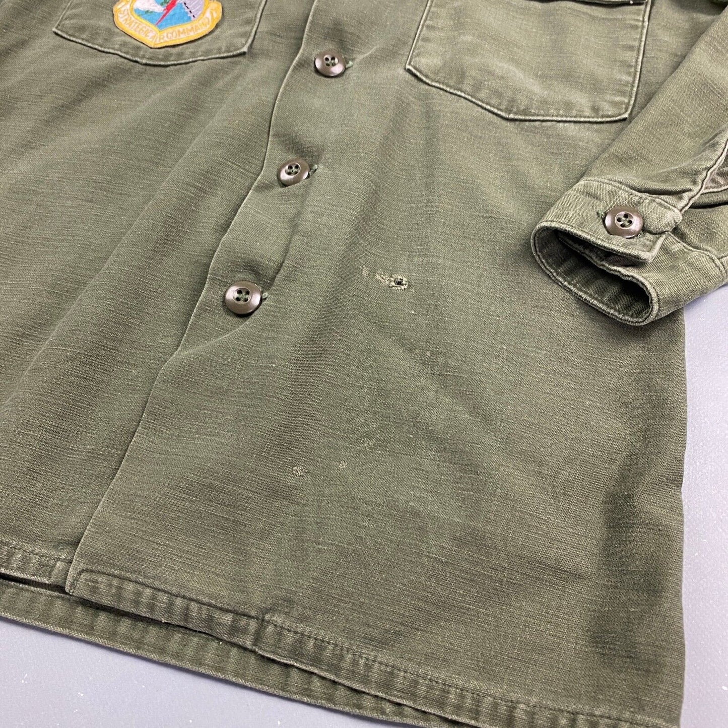 VINTAGE OG 107 Military U.S Air Force Button Up Shirt sz Medium 14 1/2 x 31 Men