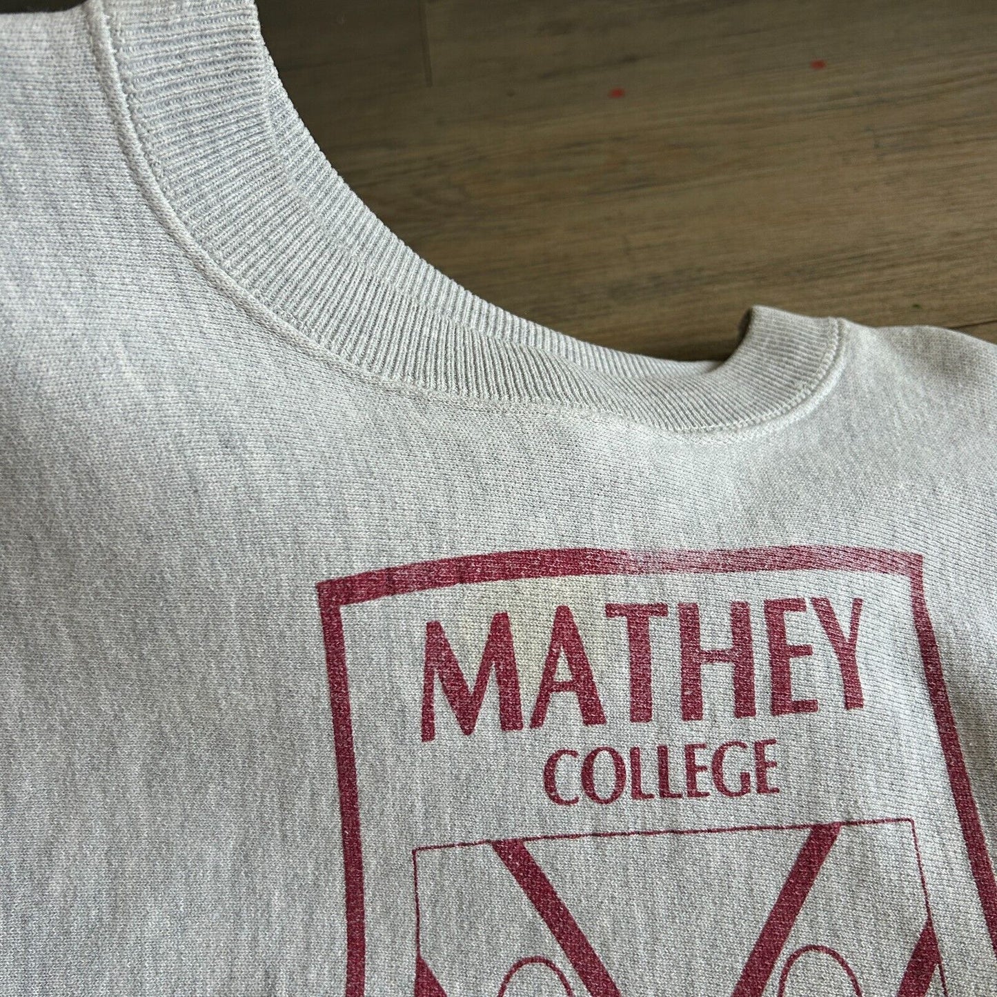 VINTAGE 90s | Mathey College Crest Reverse Weave Crew Sweater sz M