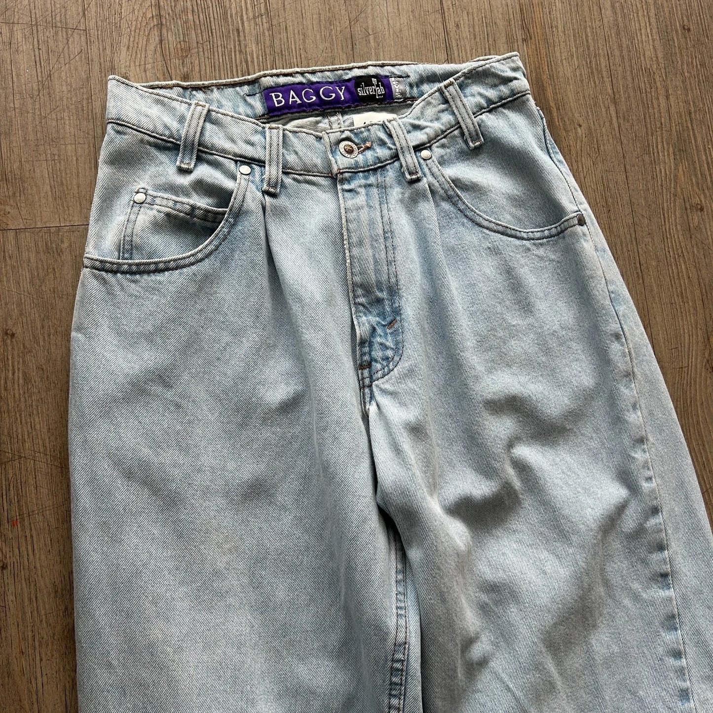 VINTAGE 90s | Levi's SilverTab Baggy Tapper Light Wash Denim Jeans Pants W28 L30