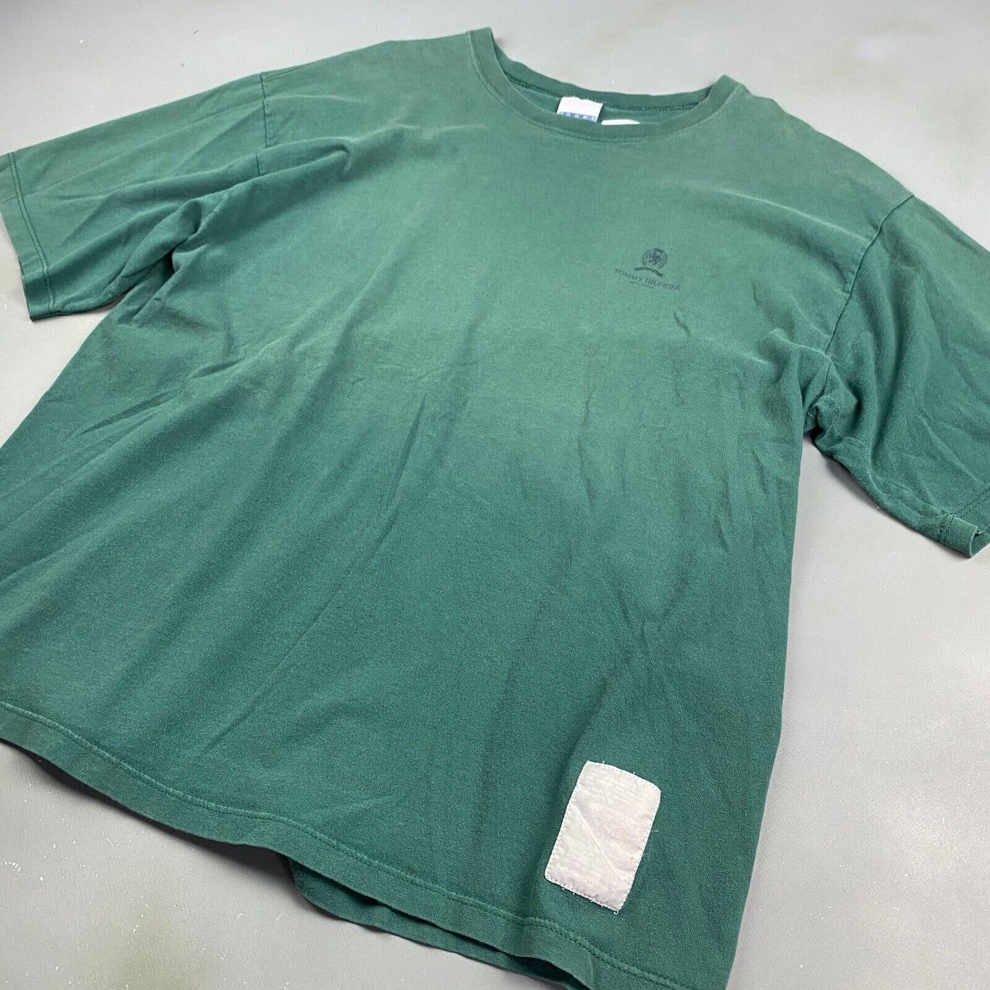 VINTAGE 90s Tommy Hilfiger Sm Logo Green T-Shirt sz XL Men MadeinUSA