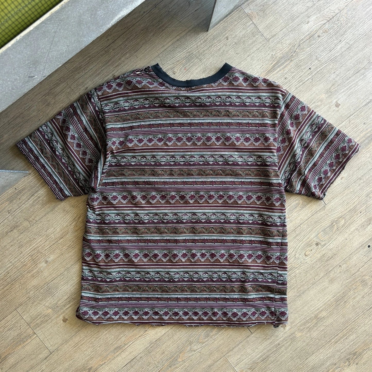 VINTAGE 90s | No Fear Textured Striped Thrashed Surf Skate T-Shirt sz L