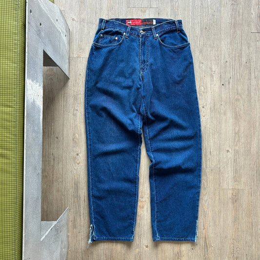 VINTAGE | Levi's SilverTab Loose Fit Blue Corduroy Pants W31 L32