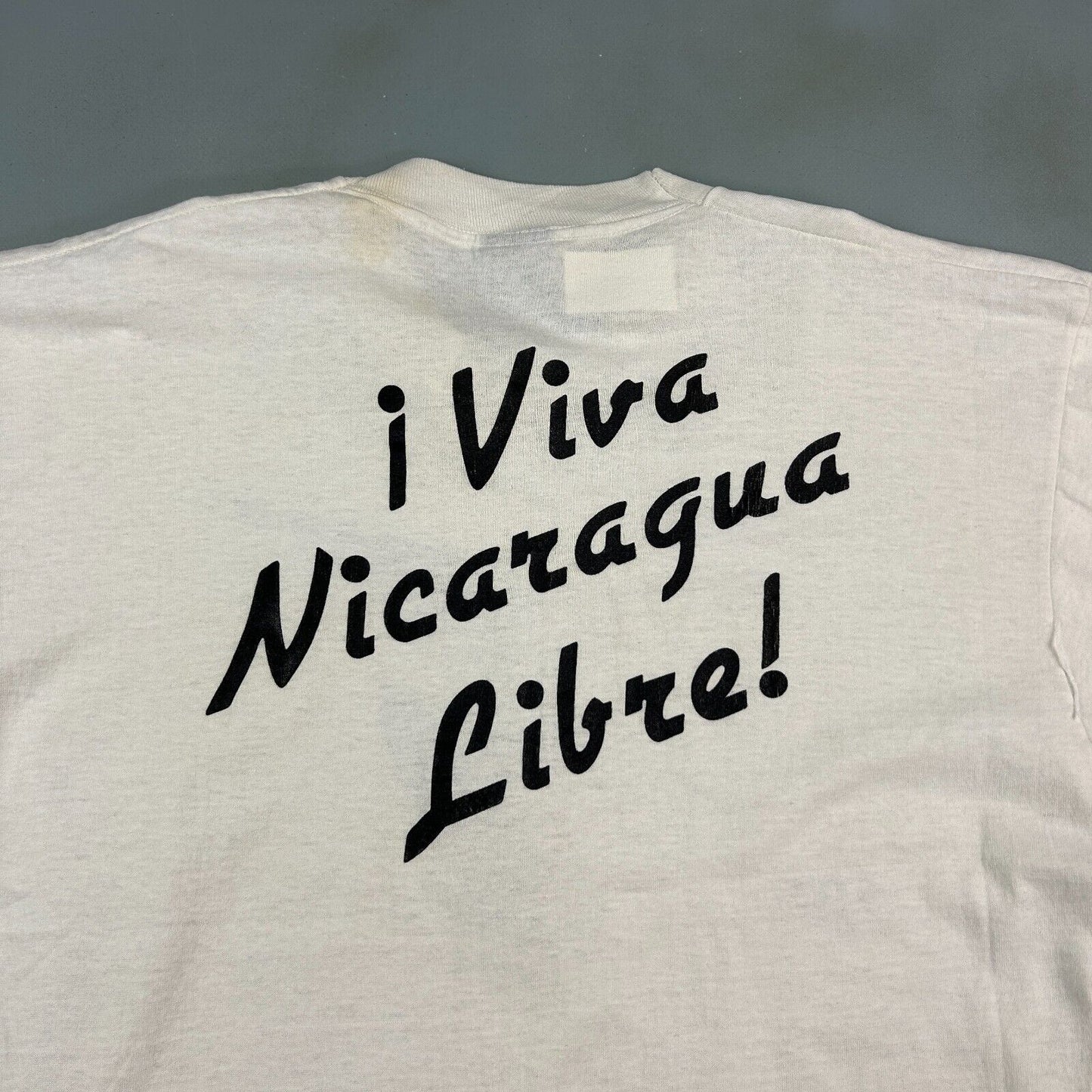 VINTAGE 80s | Sandino Viva Nicaragua Libre Distressed White T-Shirt sz L Adult