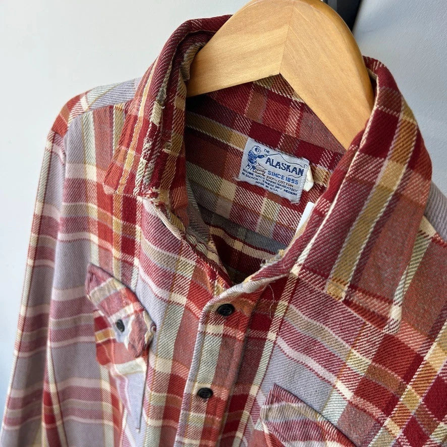 ALASKAN | 1960s - 70s Plaid Flannel Vintage Cotton Button Down Shirt sz L