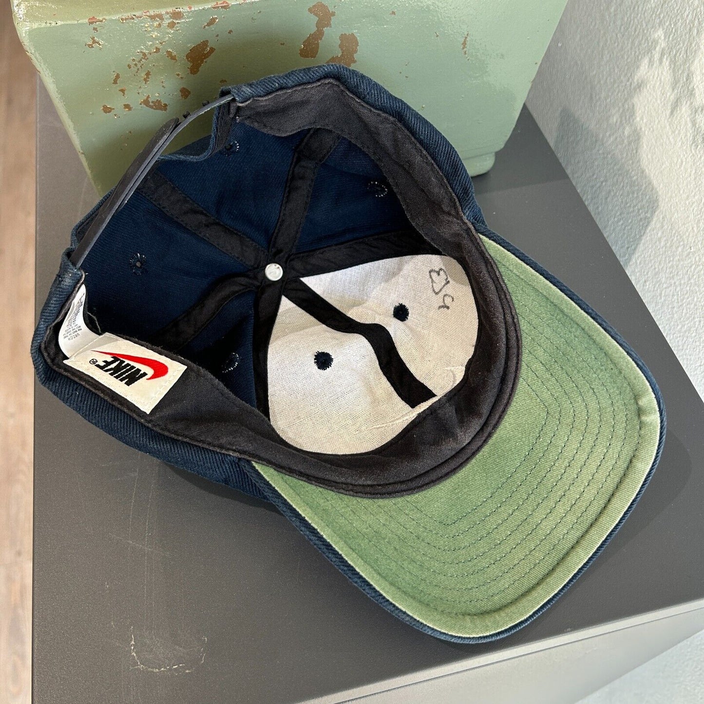 VINTAGE 90s | Nike Swoosh Navy Snapback HAT sz OS