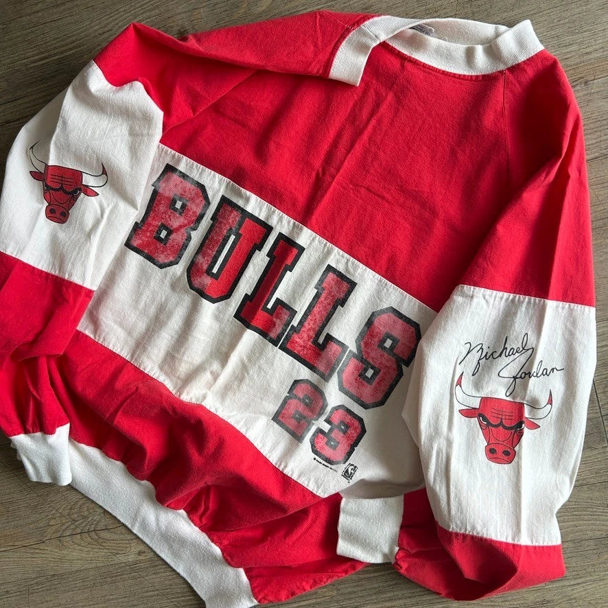VINTAGE 90s | Chicago Bulls Michael Jordan 23 Warm up Salem Thrashed Sweater S/M