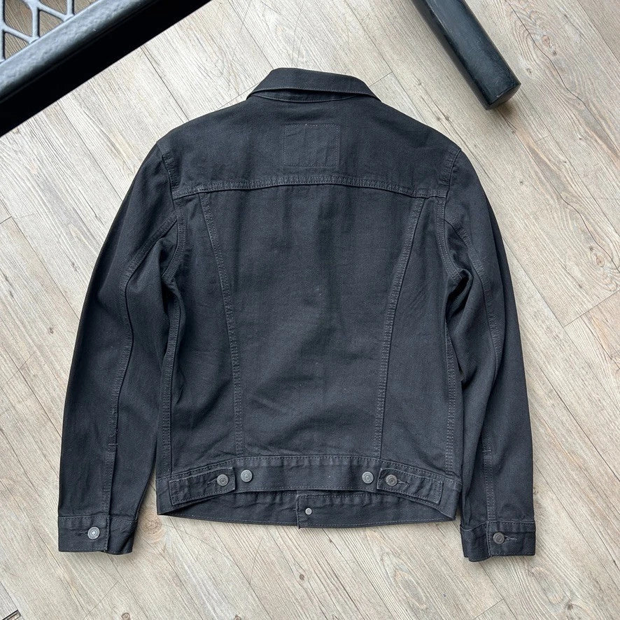 VINTAGE | Levis Red Tab Black Denim Trucker Jean Jacket sz S