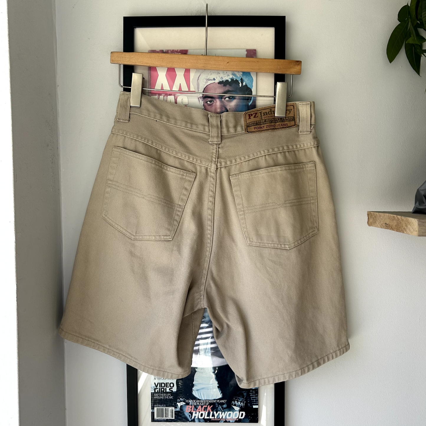 VINTAGE | 1990s Point Zero Beige Jean Shorts sz W30