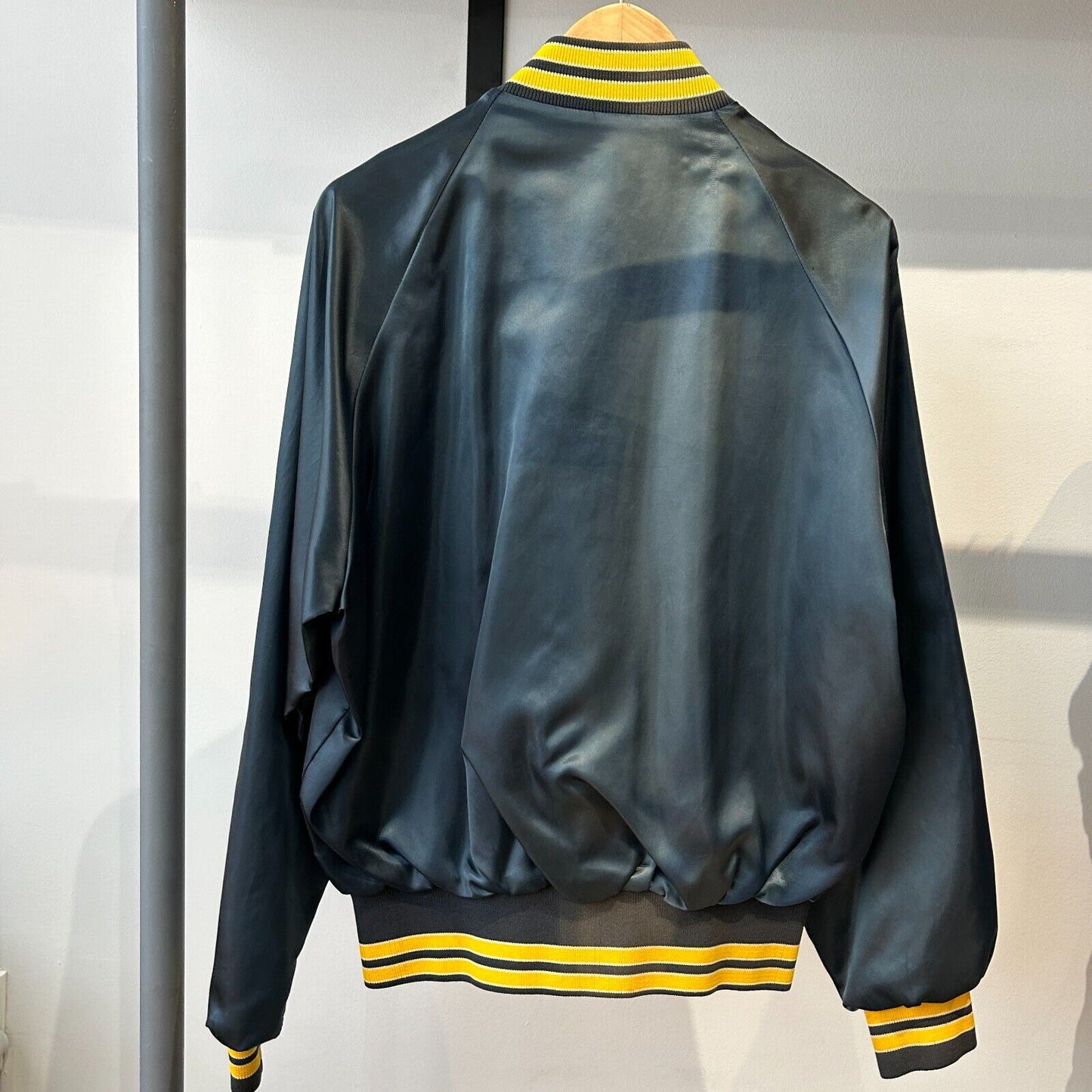 VINTAGE 90s | GoodYear Auto Body Nylon Button Snap Jacket sz M Adult