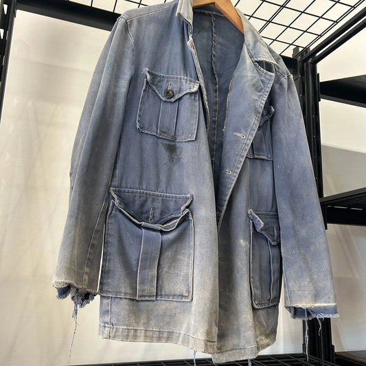 VINTAGE 1940s | French Bleu De Travail Lapel Faded Thrashed Work Jacket sz 42