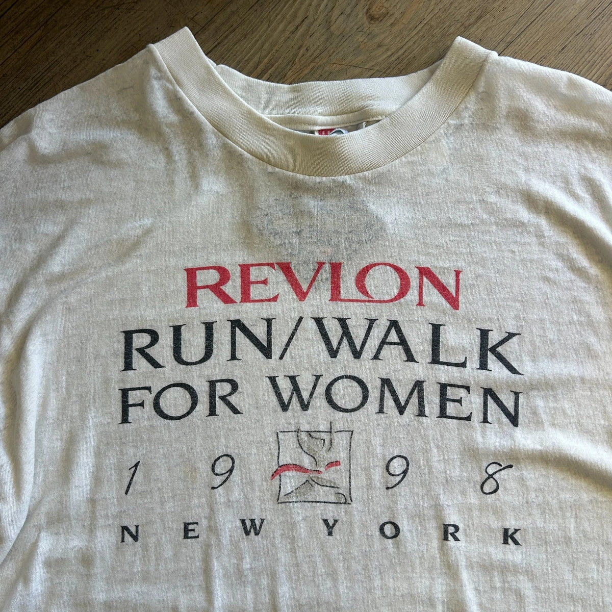 VINTAGE 1998 | REVLON Run/Walk For Women New York Paper Thin T-Shirt sz M