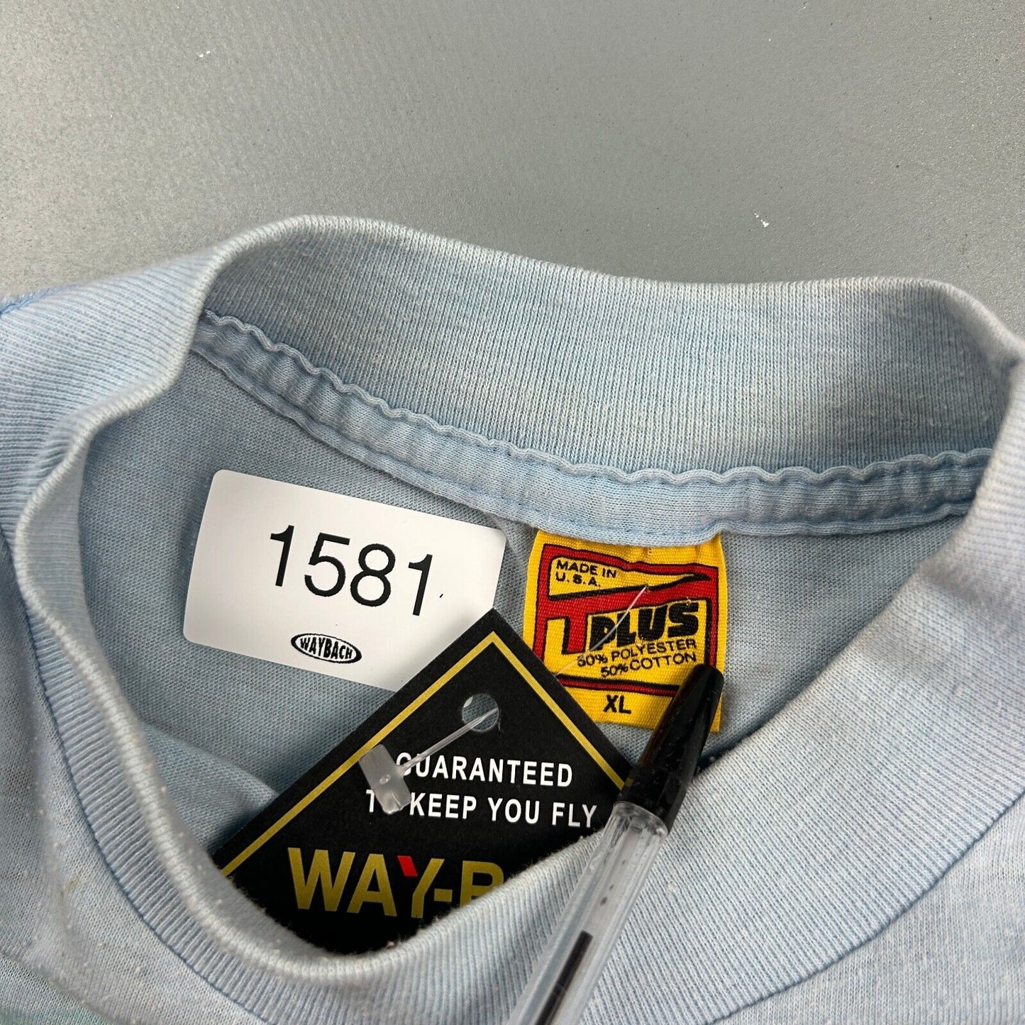 VINTAGE 70s-80s | Apple List Lite-Blue Airbrush Art T-Shirt sz M Adult