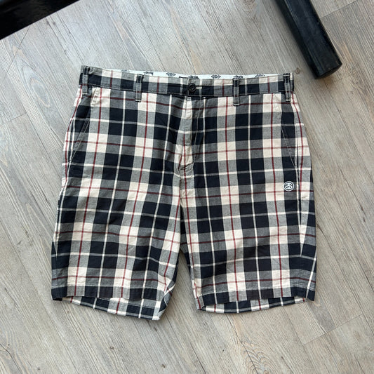 VINTAGE | Stussy WorkGear x Dickies Plaid Shorts sz W34