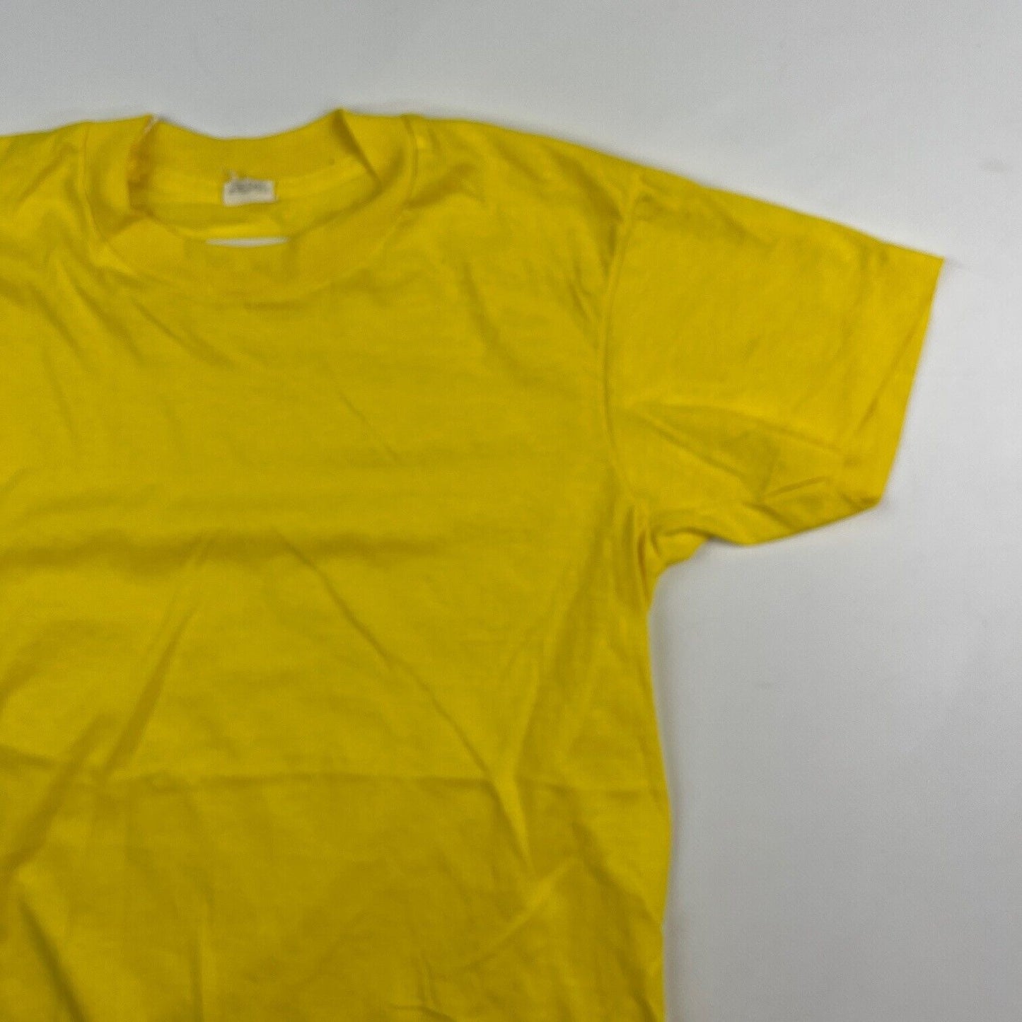 VINTAGE Blank Screenstars NOS single stitch Shirt Adult Small Yellow Men 90s