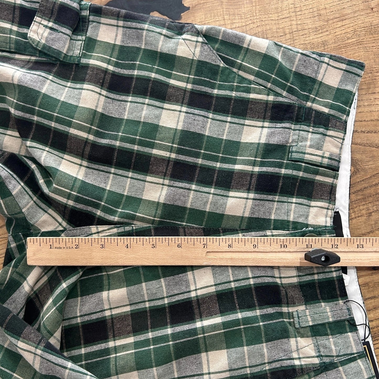 VINTAGE | Green Plaid Loose Fit True Meaning Cargo Shorts sz W31