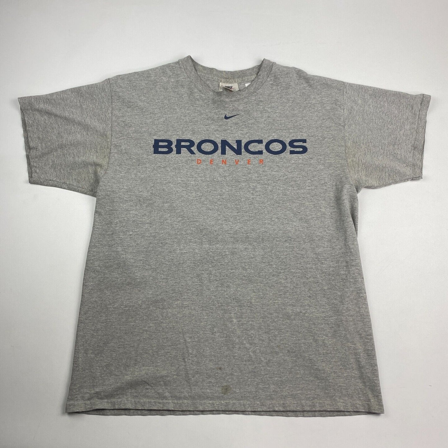 VINTAGE 90s NIKE Mid Swoosh Denver Broncos Grey T-Shirt sz Large Men