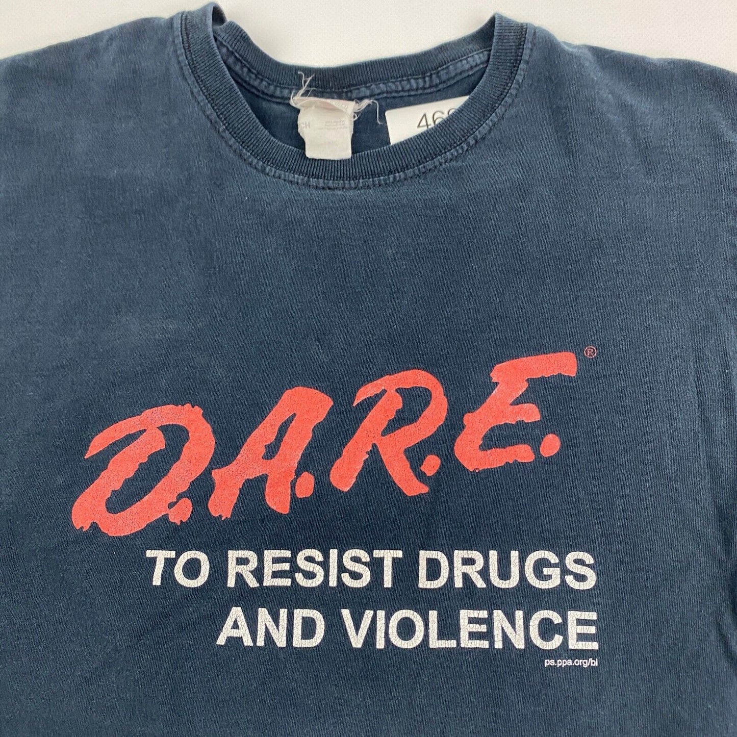 VINTAGE DARE To Resist Drugs & Violence Black T-Shirt sz Small Men