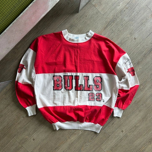 VINTAGE 90s | Chicago Bulls Michael Jordan 23 Warm up Salem Thrashed Sweater S/M