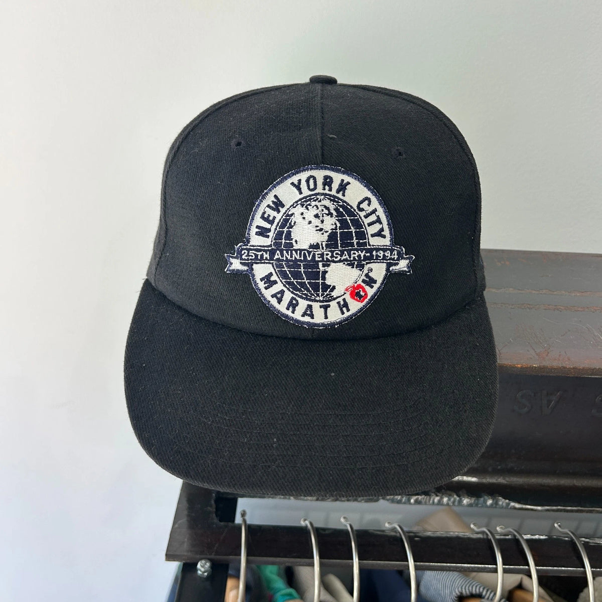 VINTAGE 1994 | NYC Marathon Running Snapback Hat sz OS