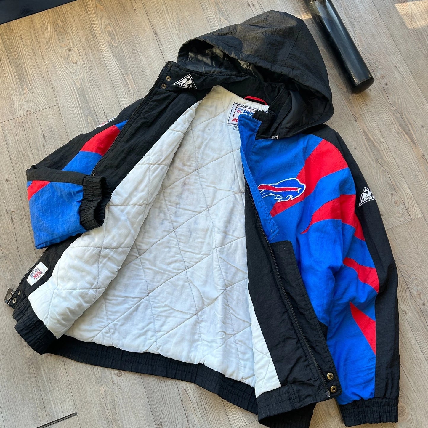 VINTAGE | Buffalo Bills NFL Authentic Pro Line Apex One Zip Puffer Jacket sz M
