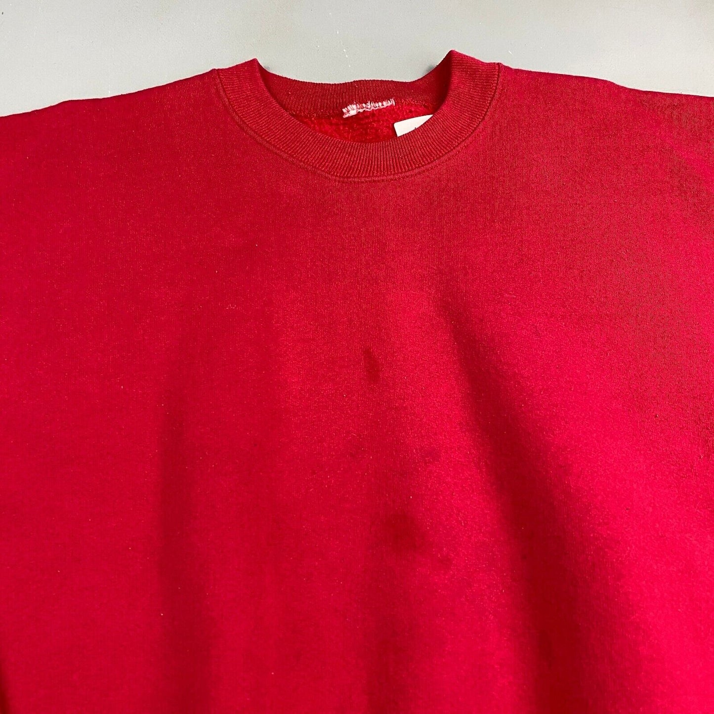 VINTAGE Blank Red Crewneck Sweater sz L-XL Mens Adult