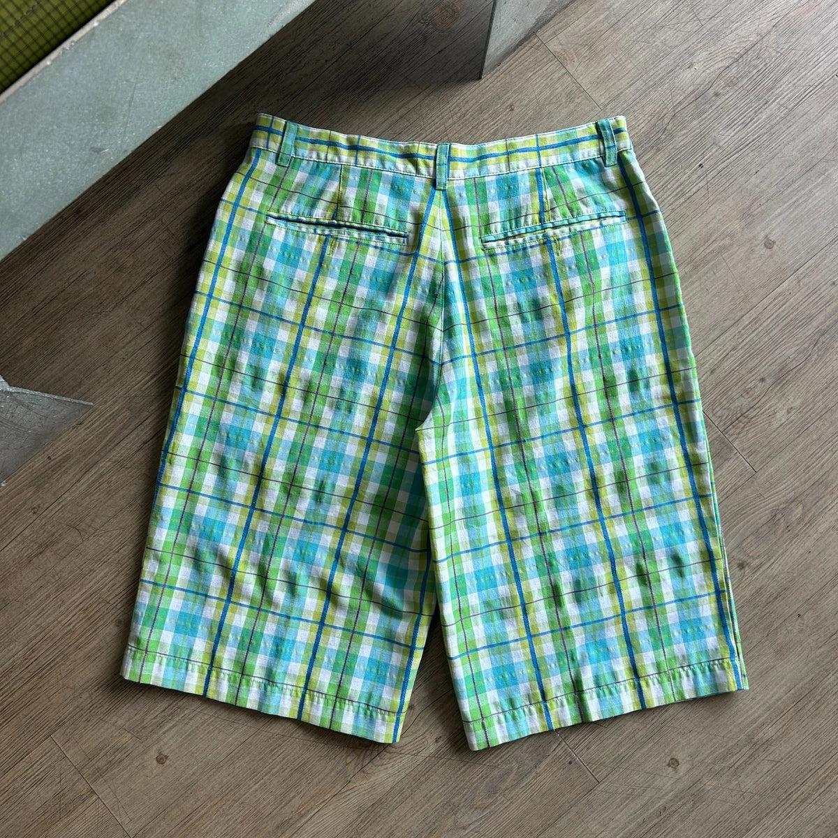 VINTAGE | Beyond The Limit Plaid Baggy Fit Y2K Shorts sz W36