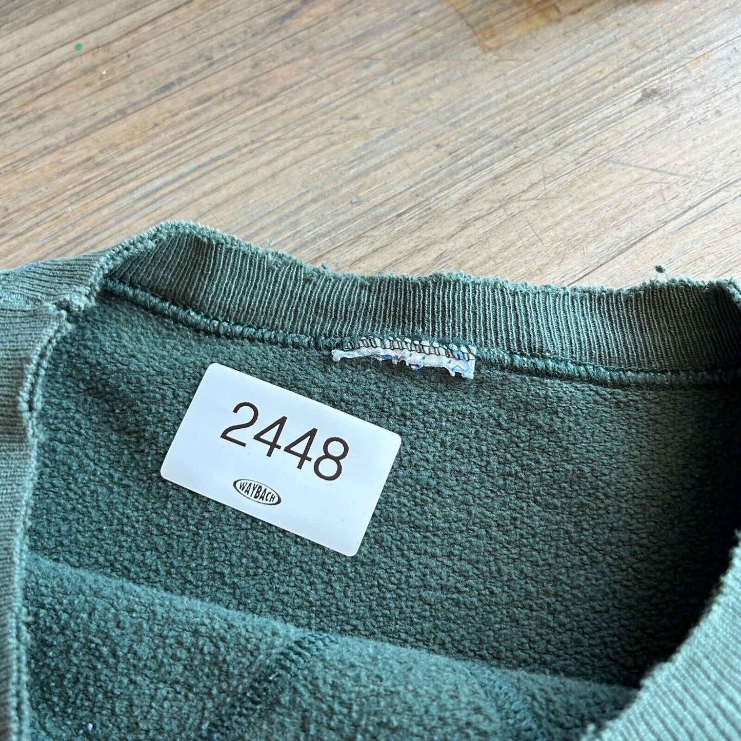 VINTAGE 90s | Champion Sm Logo Faded Thrashed Crew Sweater sz M