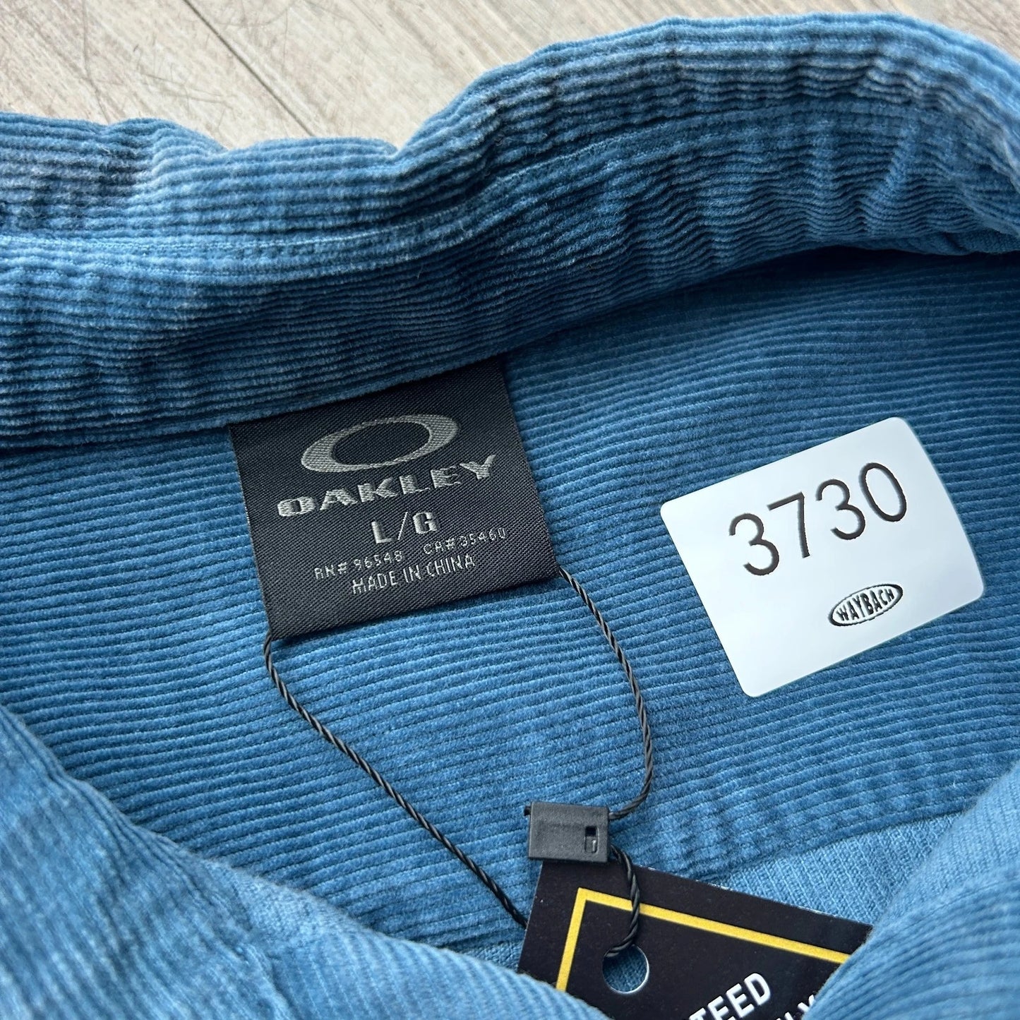 OAKLEY | Technical Corduroy Western Button Down Shirt sz M/L