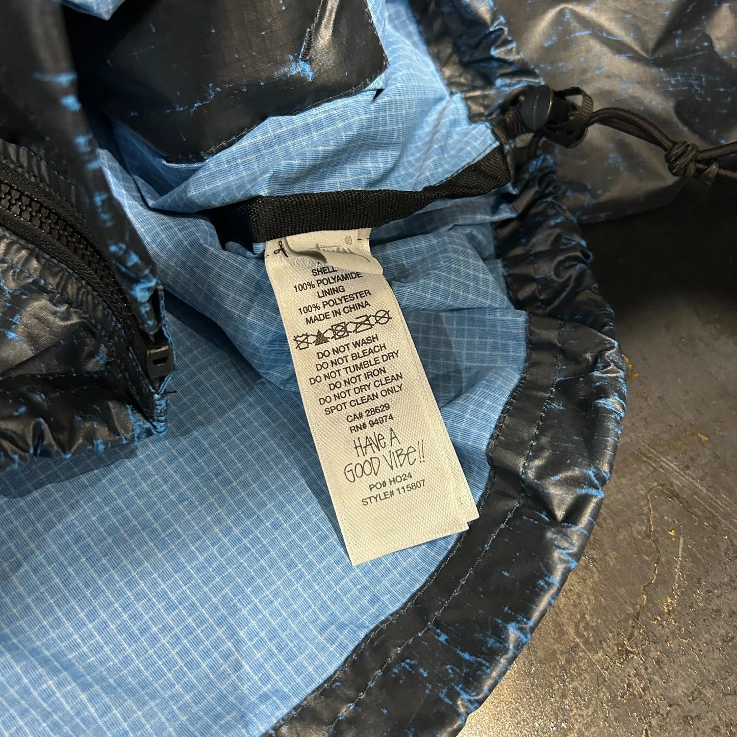 STUSSY | Beach Shell Cracked Blue Ripstop Windbreaker Jacket sz M