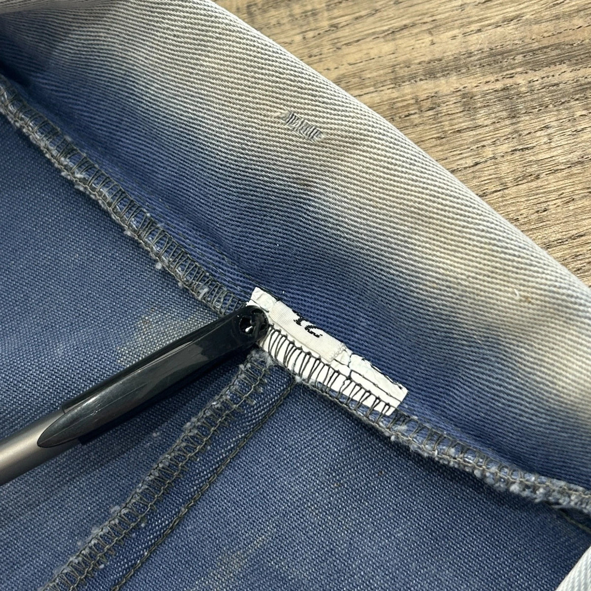 VINTAGE 1940s | French Bleu De Travail Lapel Faded Thrashed Work Jacket sz 42