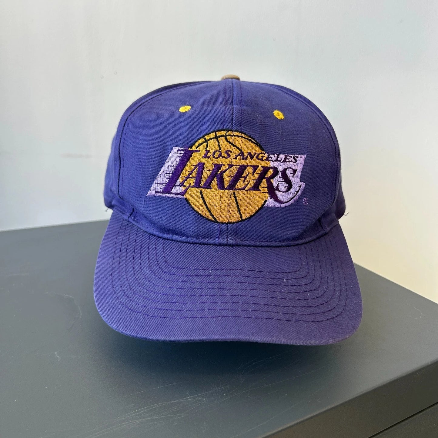 VINTAGE 90s | Los Angeles Lakers Faded Purple NBA Snapback Hat sz OS