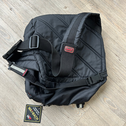 VINTAGE | Gap Curved Panel Multi Pocket Nylon Messenger Backpack