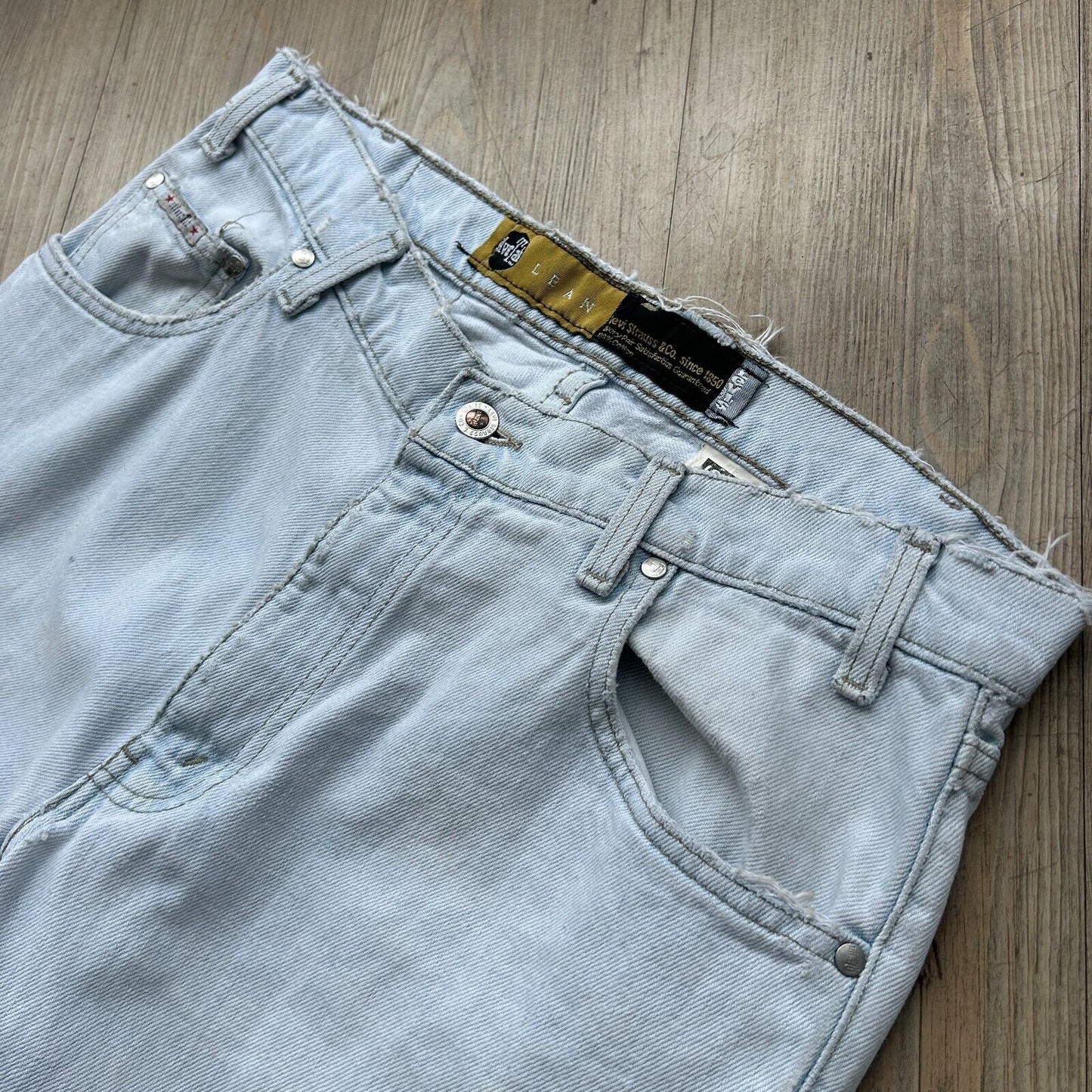 VINTAGE 90s | Levis Silver Tab Lean Tapered Denim Jeans Pants sz W33 L32