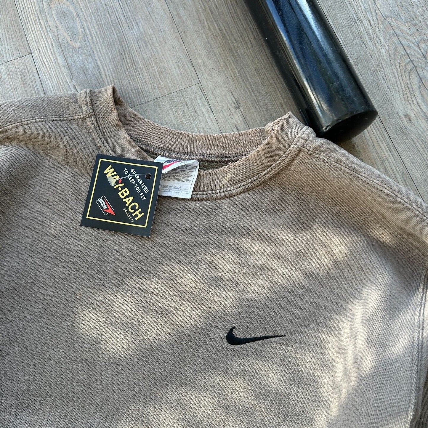 VINTAGE 90s | NIKE Embroidered Swoosh Brown Crewneck Sweater sz M Adult