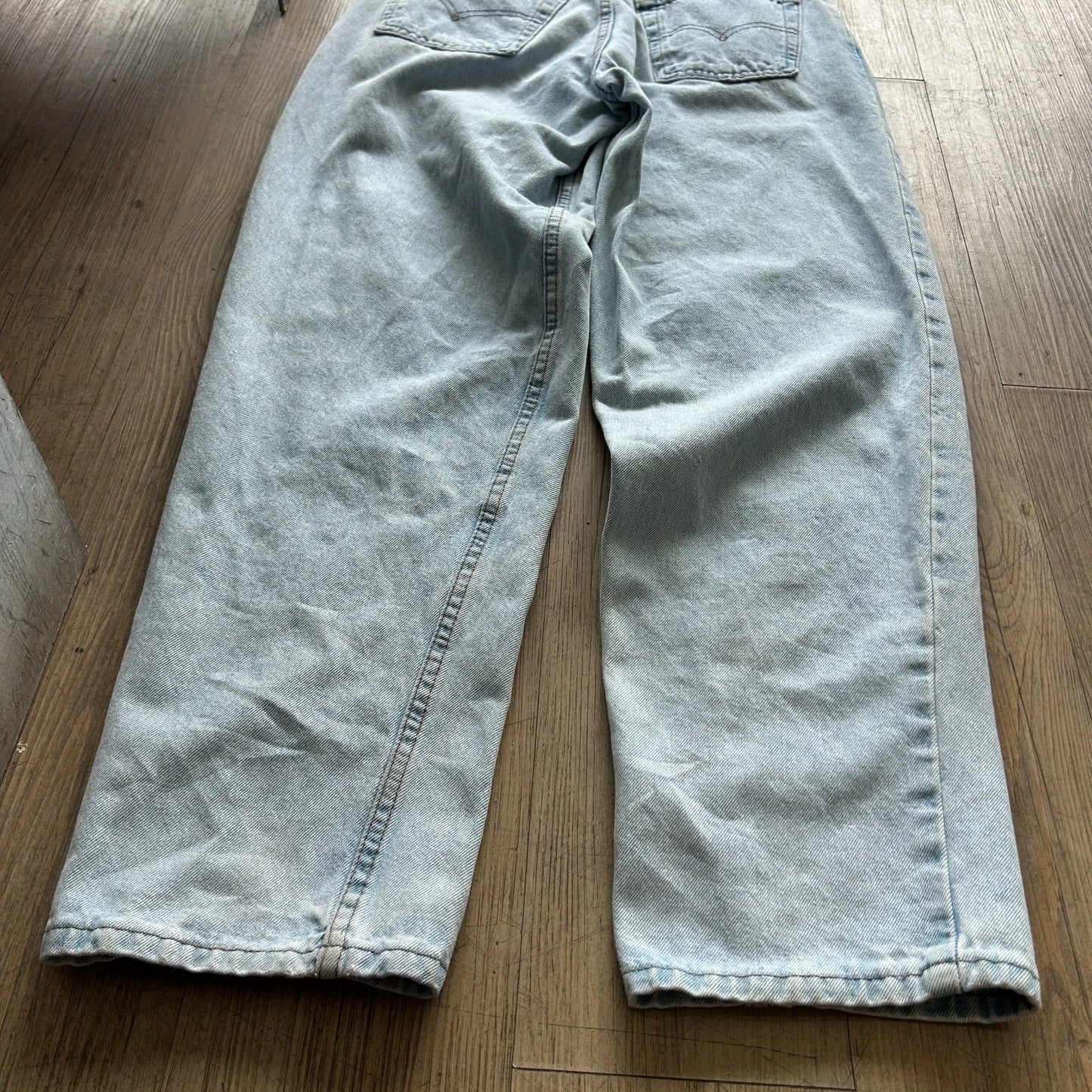 VINTAGE 90s | Levi's SilverTab Baggy Tapper Light Wash Denim Jeans Pants W28 L30