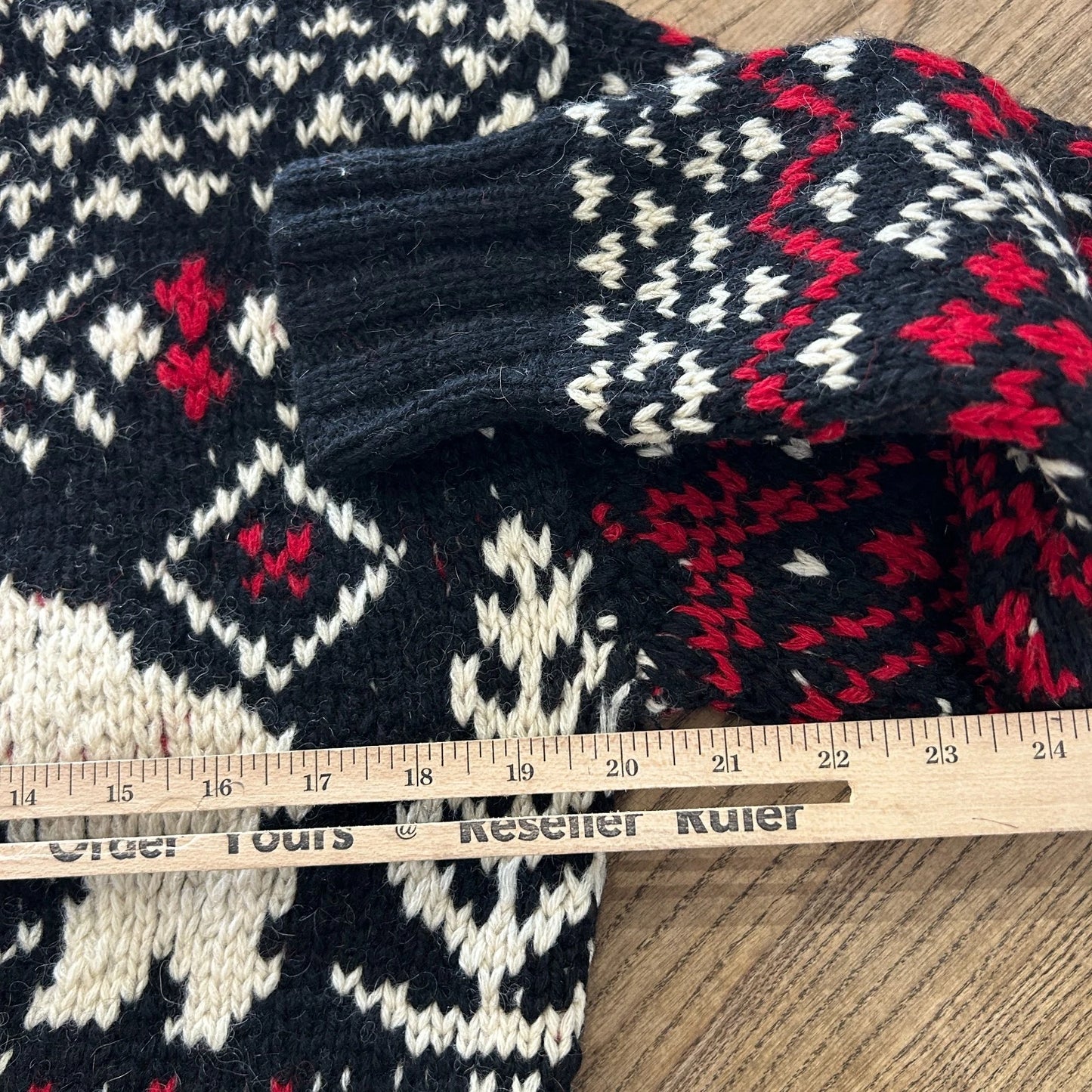 VINTAGE 80s | Ralph Lauren Nordic Snow Bear Wool Hand Knit Sweater sz M
