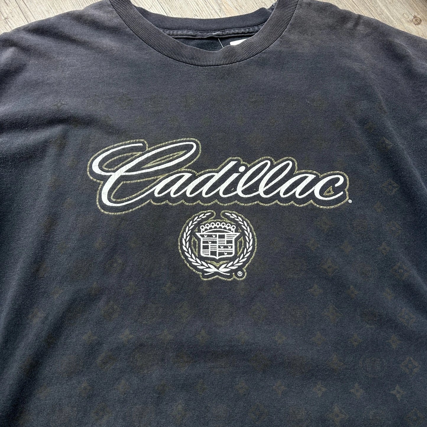 VINTAGE | Cadillac Logo Faded Monogram Print T-Shirt sz XL