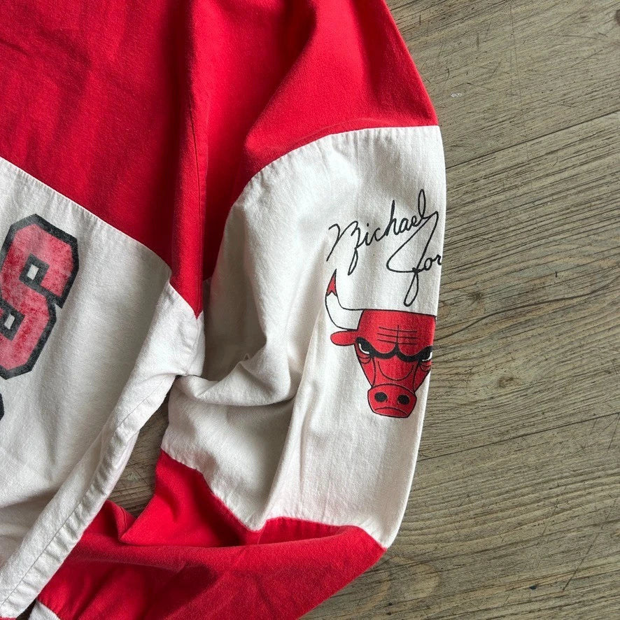 VINTAGE 90s | Chicago Bulls Michael Jordan 23 Warm up Salem Thrashed Sweater S/M