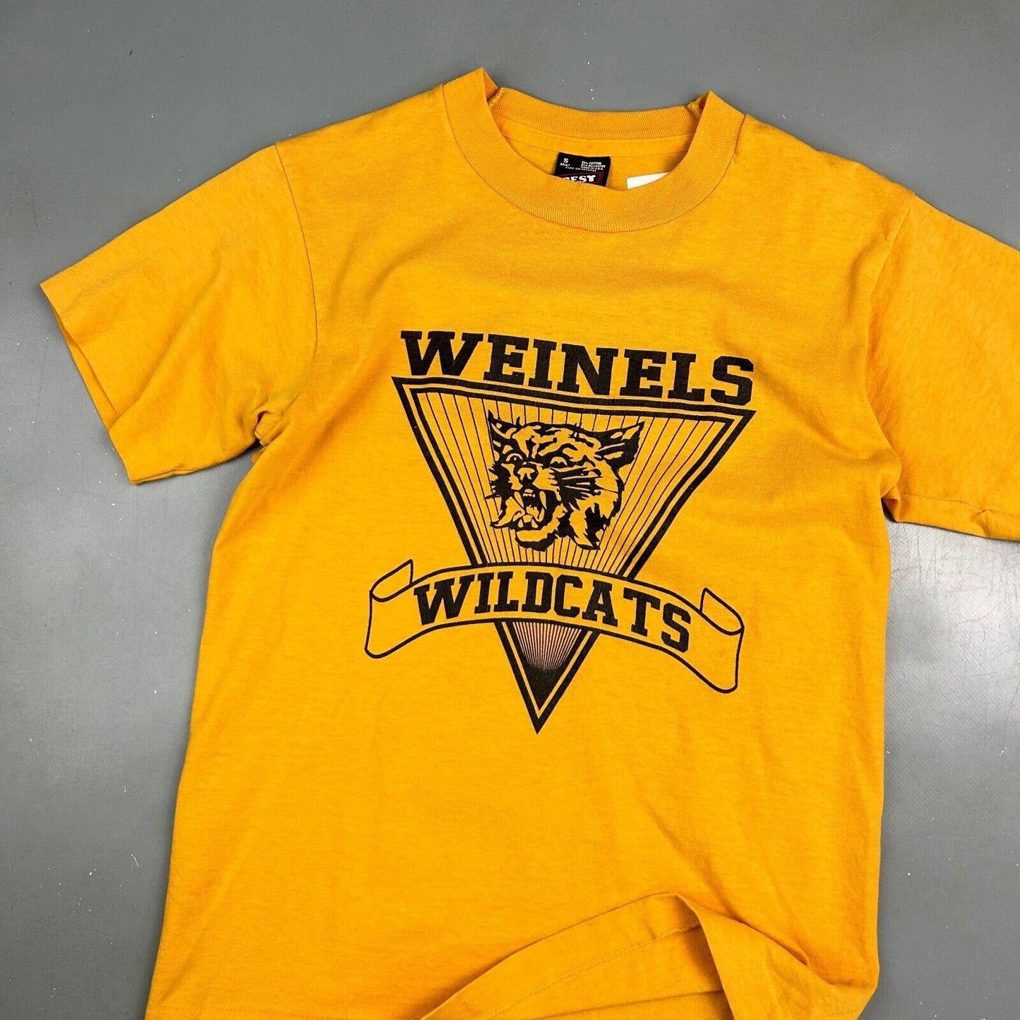 VINTAGE 90s | Weinels Wildcats Collegiate T-Shirt sz S Men Adult