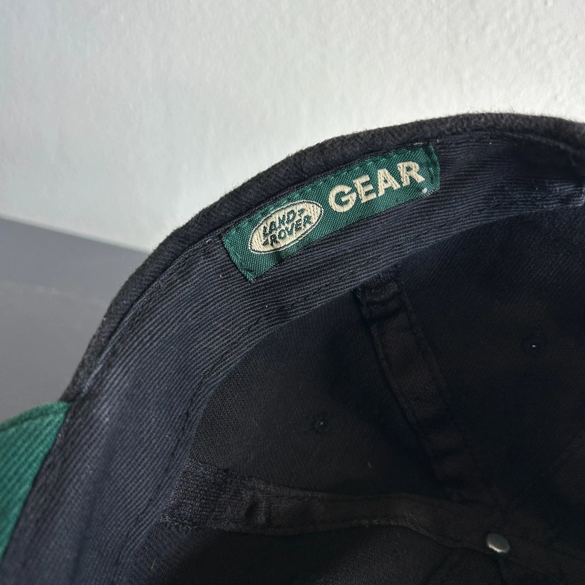 VINTAGE | Land Rover Logo Two Tone Strapback Hat sz OS