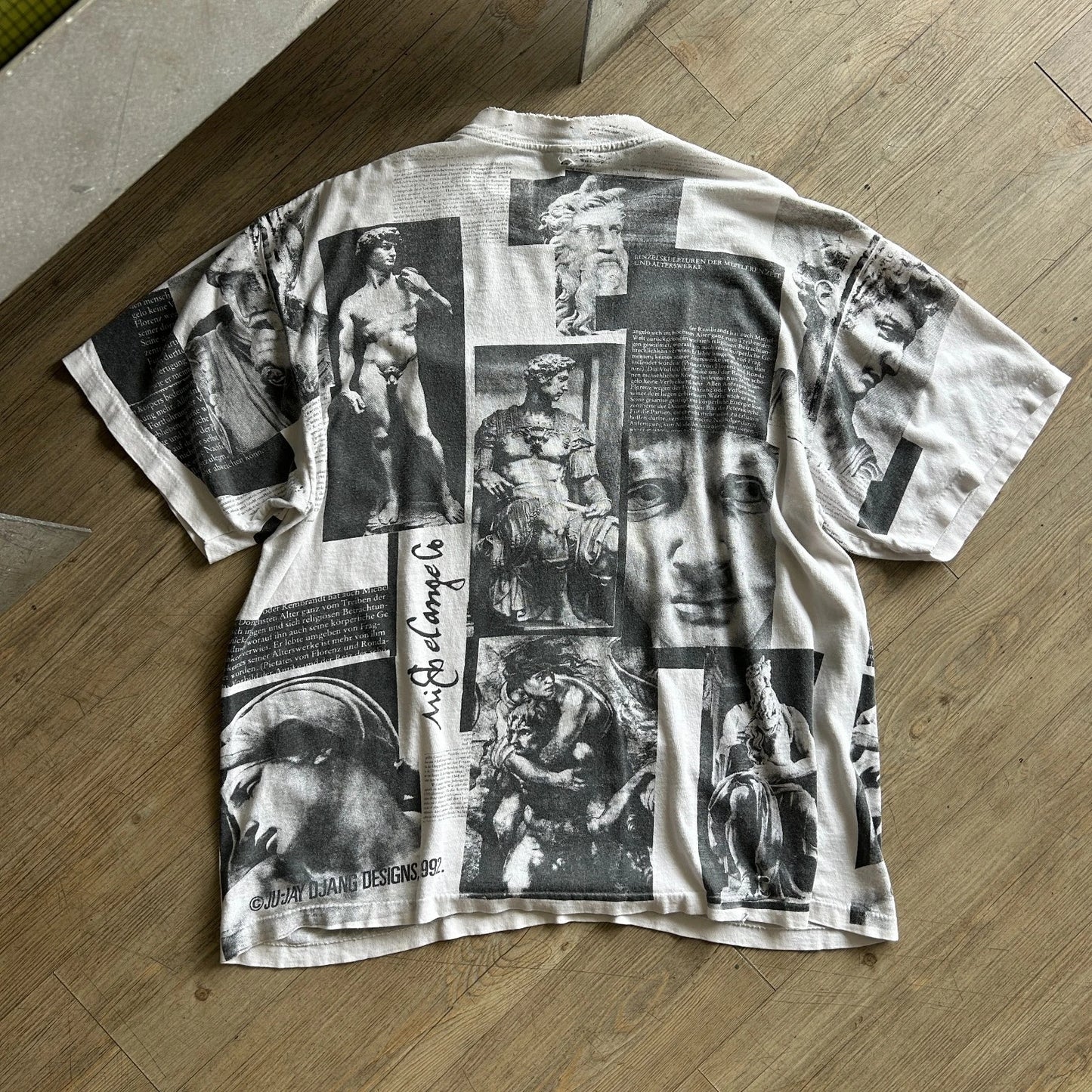 VINTAGE 1992 | Michelangelo Italian Sculptures & Art AOP Thrashed T-Shirt sz XL