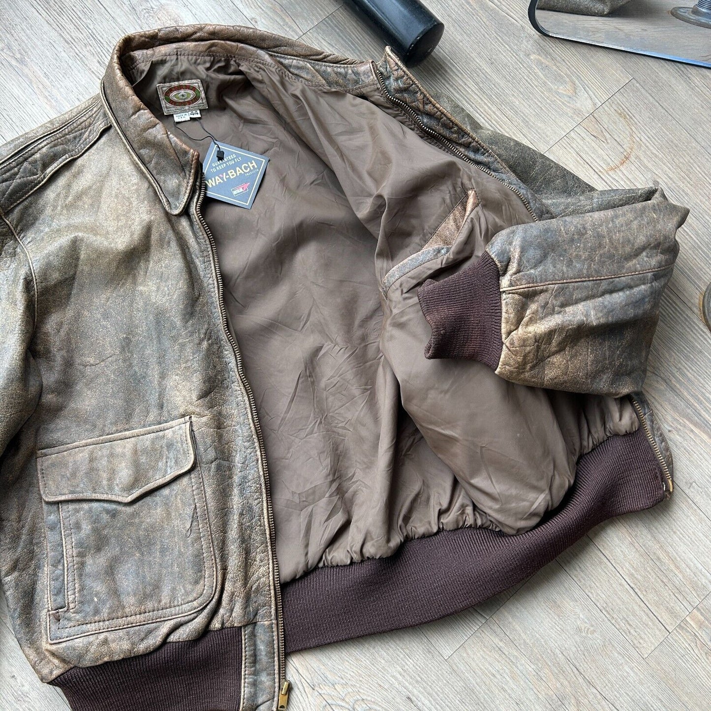 VINTAGE | Banana Republic A2 Flight Leather Bomber Jacket sz 44 M/L