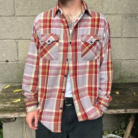 ALASKAN | 1960s - 70s Plaid Flannel Vintage Cotton Button Down Shirt sz L