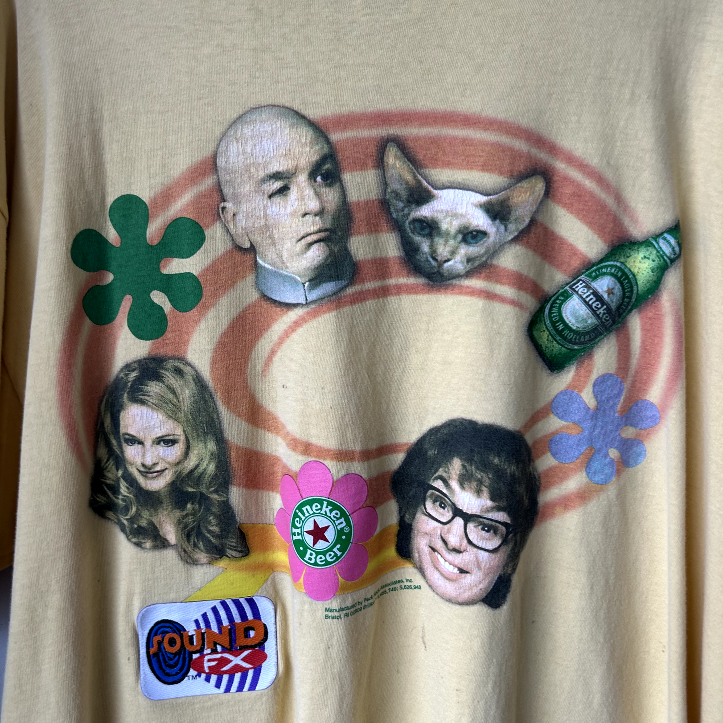VINTAGE | Austin Powers Heineken Beer Graphic T-Shirt XL Adult Yellow