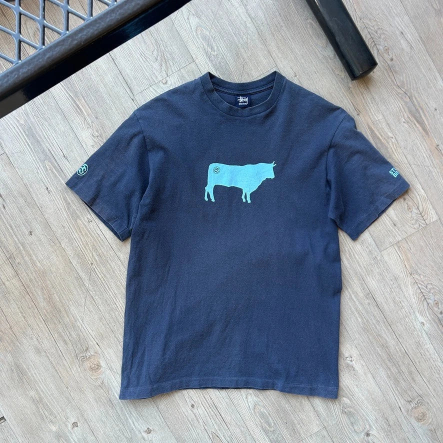 VINTAGE 90s Y2K | Stussy Branded Bull T-Shirt sz M