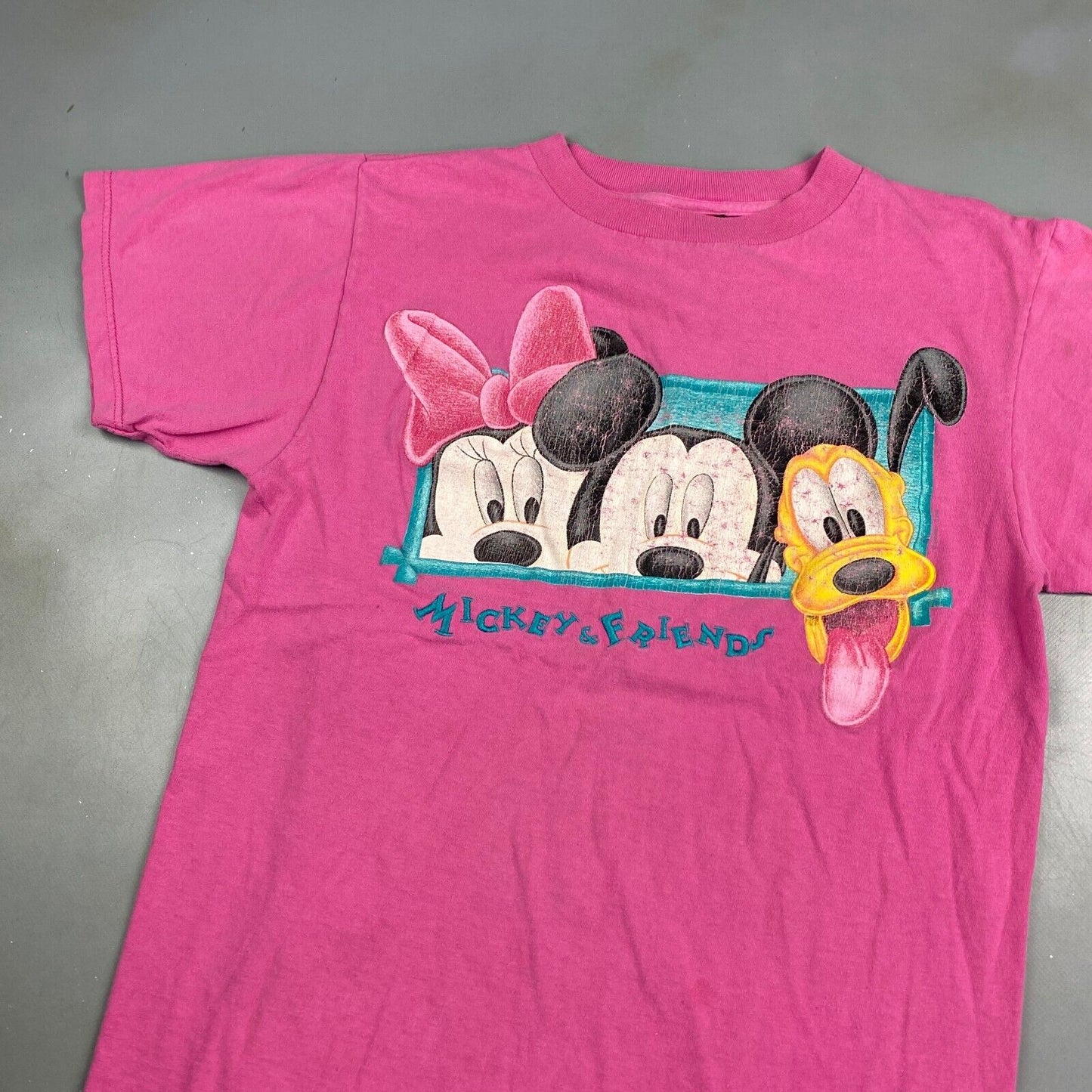 VINTAGE 90s Mickey & Friends Cartoon Embroidered Pink T-Shirt sz Medium Adult