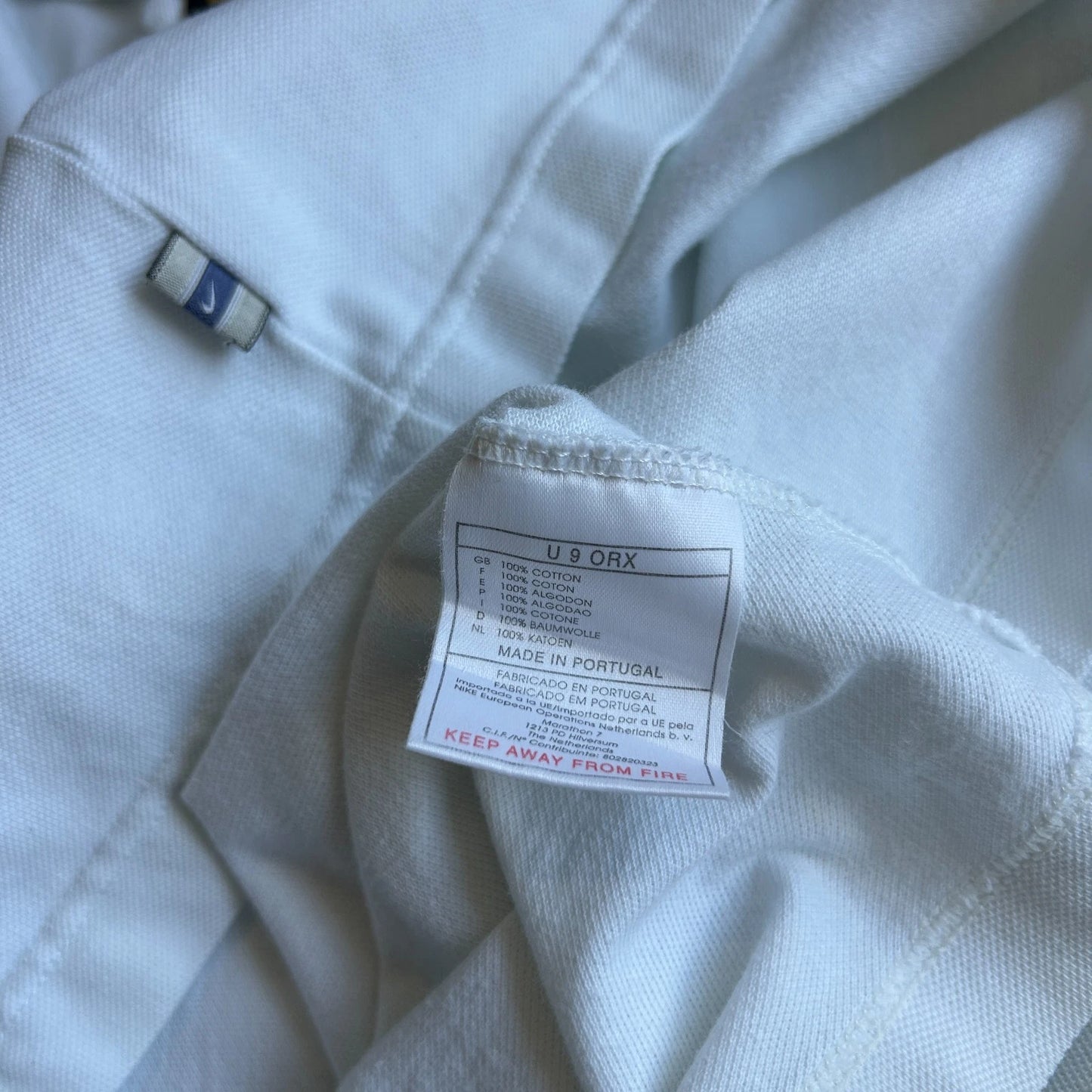 1990s | NIKE Mini Swoosh White Button Snap Polo Shirt sz M/L