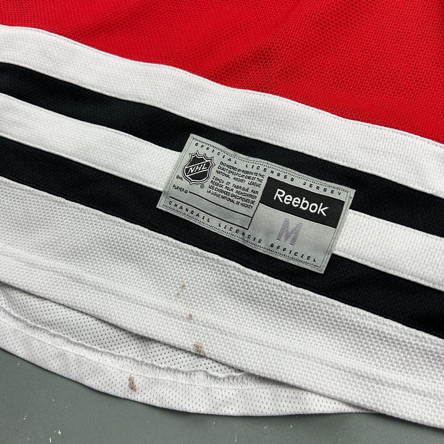 VINTAGE | Chicago Blackhawks NFL Reebok #19 Toews Hockey Jersey sz M Adult