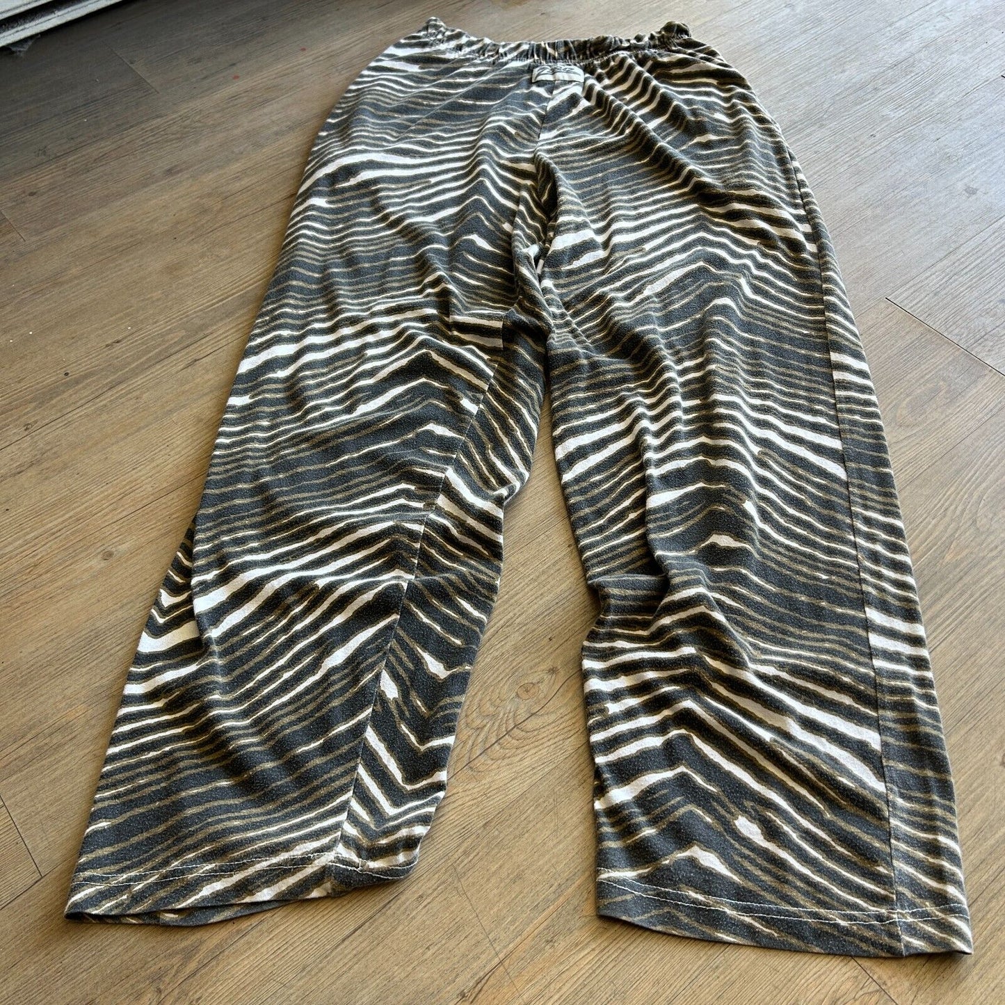 VINTAGE 90s | Zubaz Green Bay Tiger Stripe Sweat Pants sz L